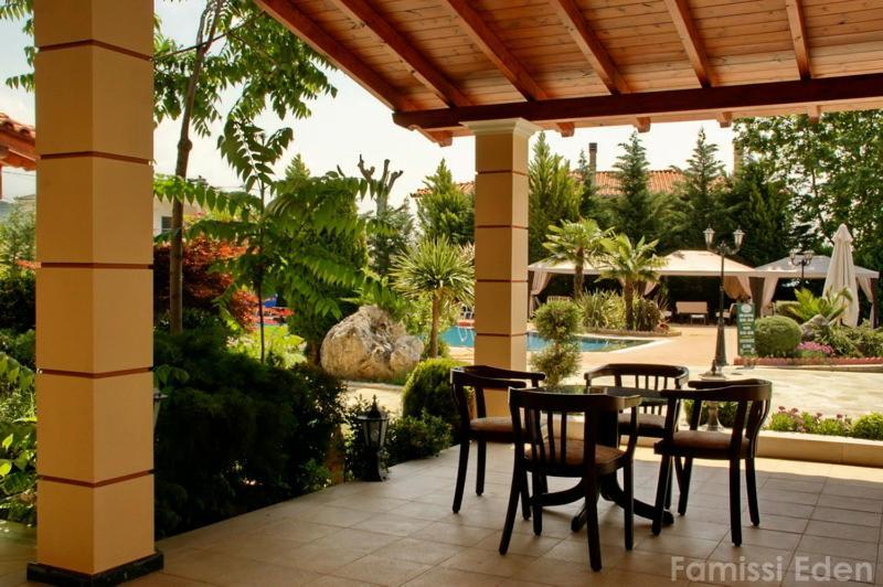 Famissi Eden Hotel Kalambaka Exterior foto